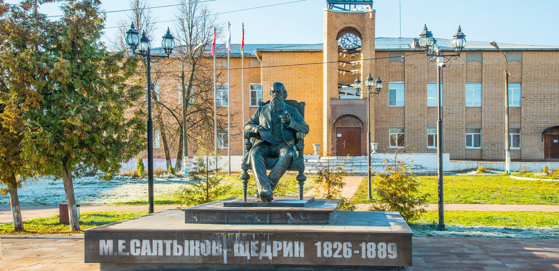 Талдом: родина Салтыкова-Щедрина и журавлей