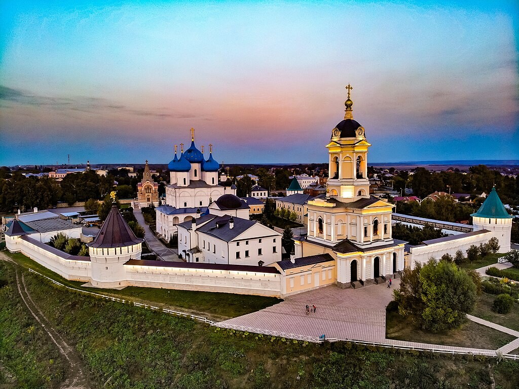 Музеи, авторские пироги и модные рестораны: где в Серпухове пенсионерам предоставляют скидки