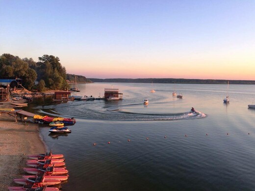 Пляж на Можайском водохранилище